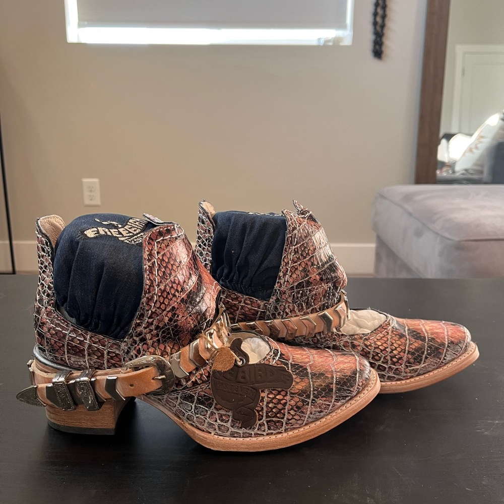 FREEBIRD - Blade / Pink Snake Multi size 8